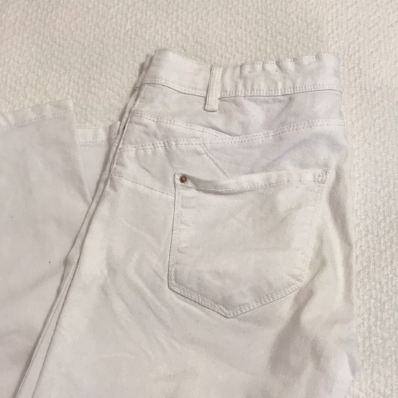 White jeans - Picture 2 of 4